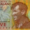 New zealand 5 dollar note size