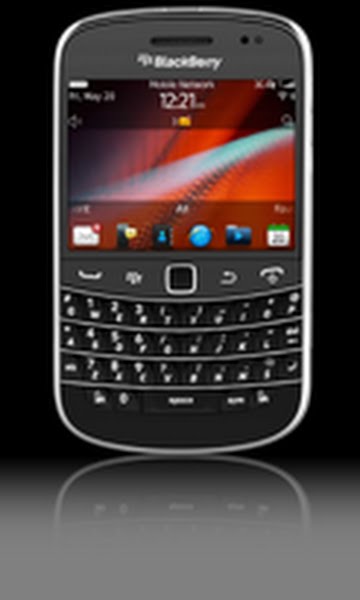 Blackberry Bold 9900 Actual Size Image