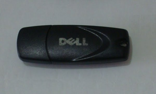 DELL 64 MB Flash Drive Actual Size Image