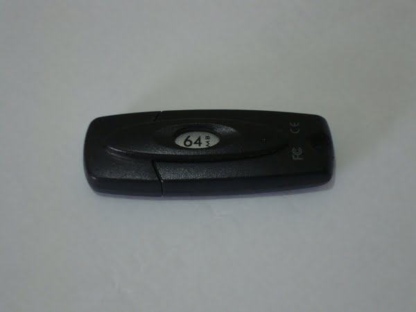 DELL 64 MB Flash Drive (2) Actual Size Image