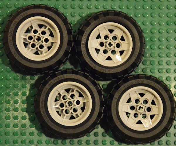 Lego 68.7 x 34 R wheel and tyre Actual Size Image