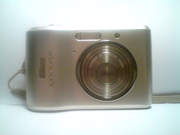 NIKON Coolpix L 18 Actual Size Image