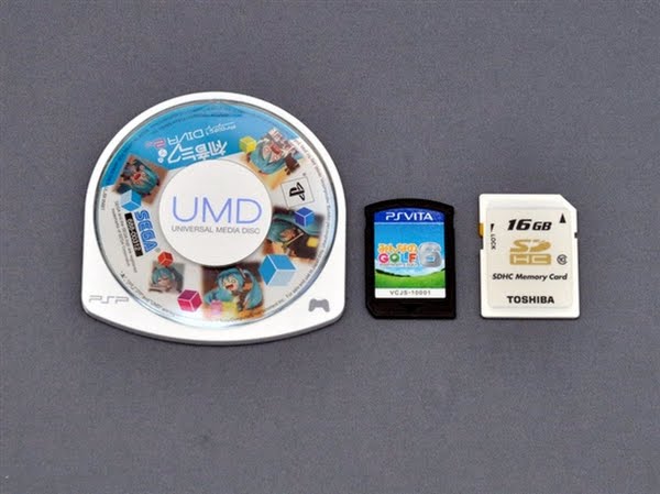 UMD vs SD vs PS vita card Actual Size Image